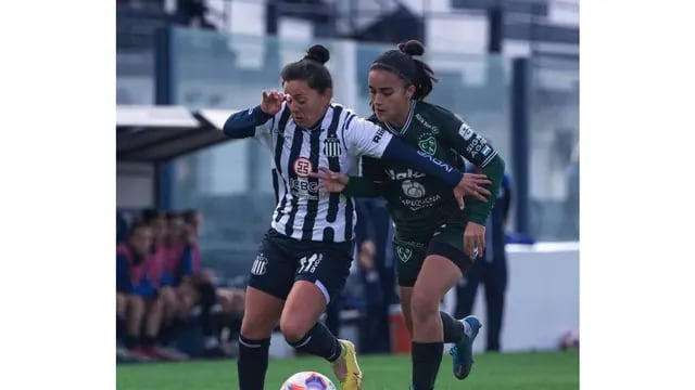 Fútbol femenino, Fase Ascenso: a Talleres se le escapó el triunfo en el último minuto.