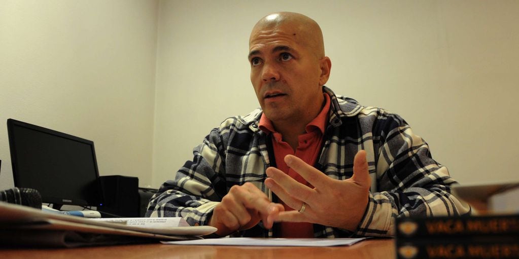 Adrián Urrutia renunció a su cargo después de 7 años tras ser acusado de abuso sexual.