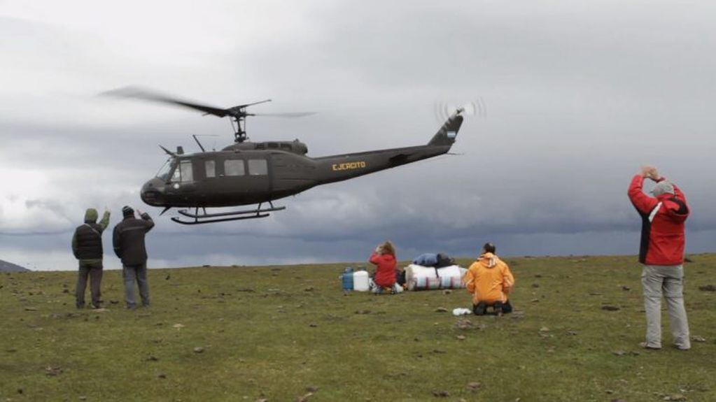CADIC apoyado por del Ejército Argentino y empresa de helicóptero privada