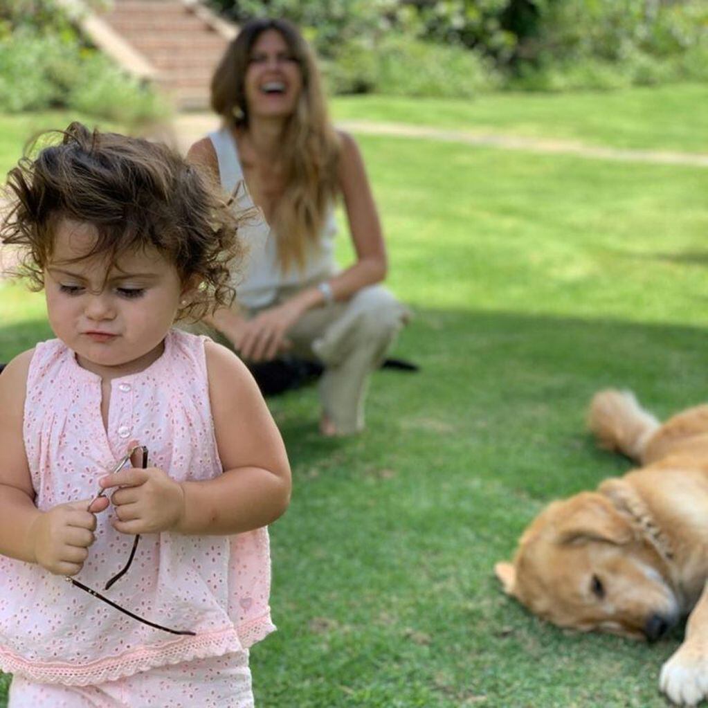 Isabel Macedo junto a su hija Belita (Instagram/@isabelmacedophoto)