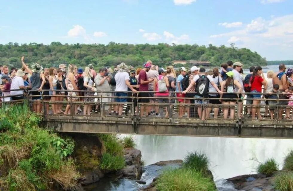 Visitantes de todo el mundo recorrerieron el Parque Nacional Iguazú en enero.
