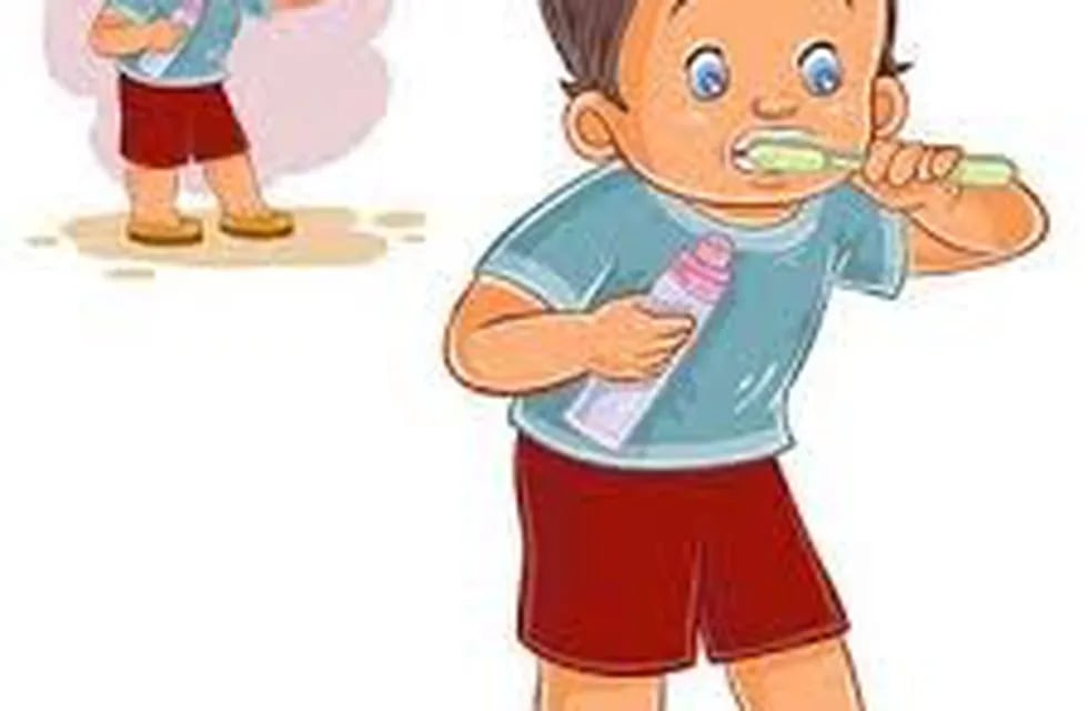 Niños cepillandose los dientes