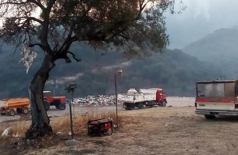 Incendio en cercanías de la Comuna de Casa Grande. (Foto: Facebook / Comuna Casa Grande).