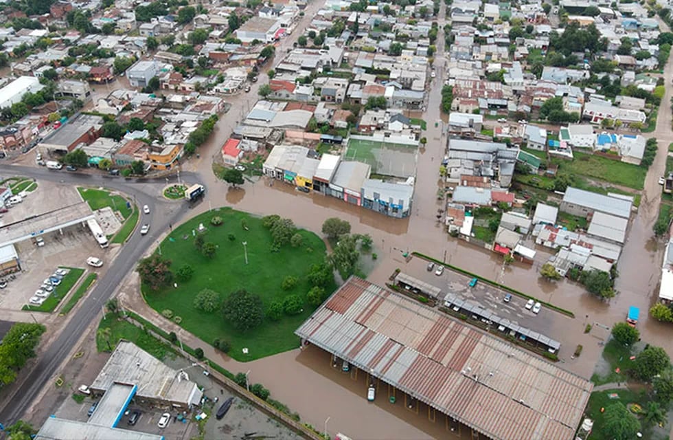 Pueblos tapados de agua, evacuados y rutas cortadas en Entre Ríos