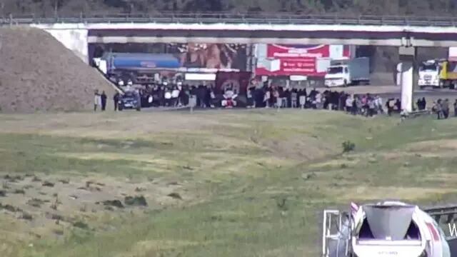 Corte de tránsito en la Autopista Rosario-Córdoba