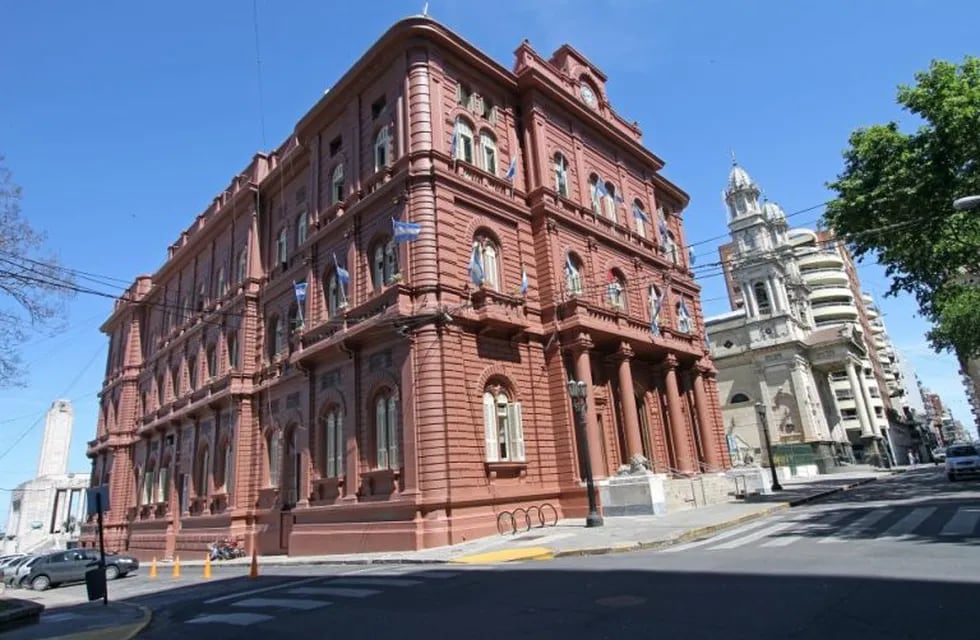 Sin actividad pública ni cursado en las escuelas de Rosario este lunes. (Archivo)