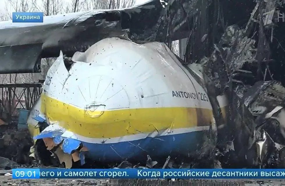 Publicaron un video de cómo quedó el avión más grande del mundo tras un ataque del ejército ruso.