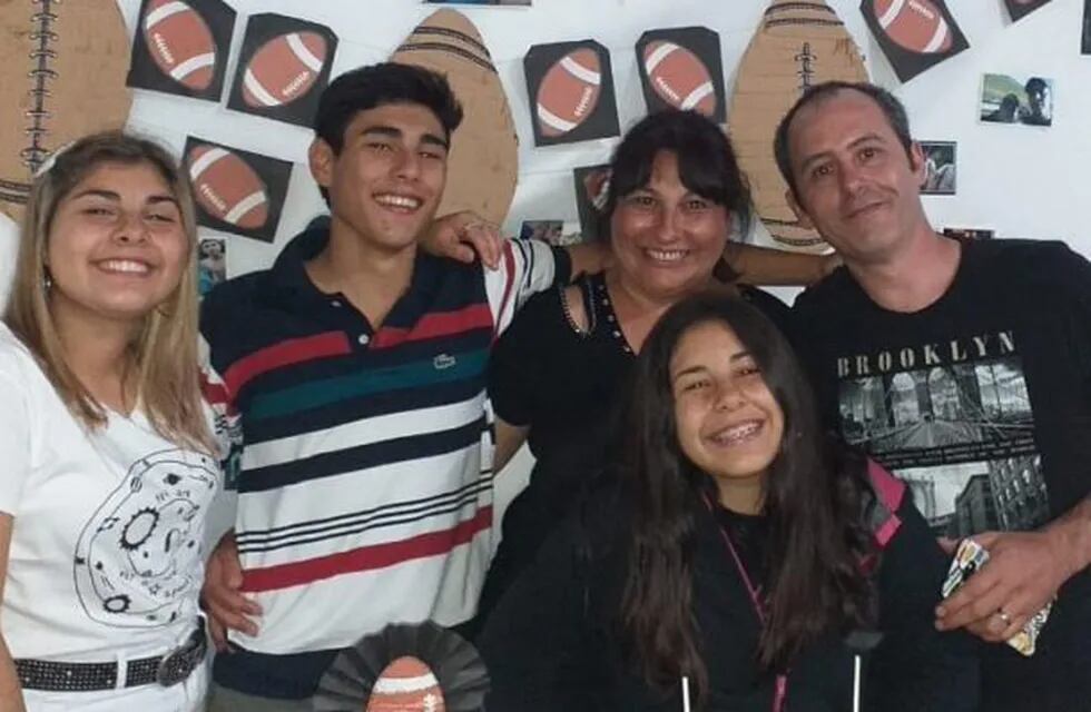 Cuarentena en Gualeguaychú - Belén Violláz y su familia\nCrédito: Familia Violláz