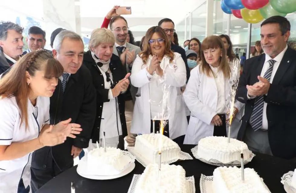 Ministro de salud de Tucumán, Dr Luis Medina Ruiz presente en los festejos por los 125 años del Hospital de niños