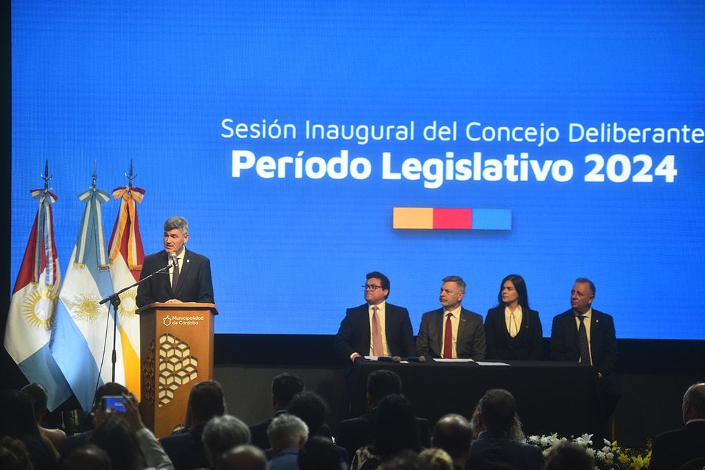 El intendente Daniel Passerini abre el período de sesiones en Córdoba. 