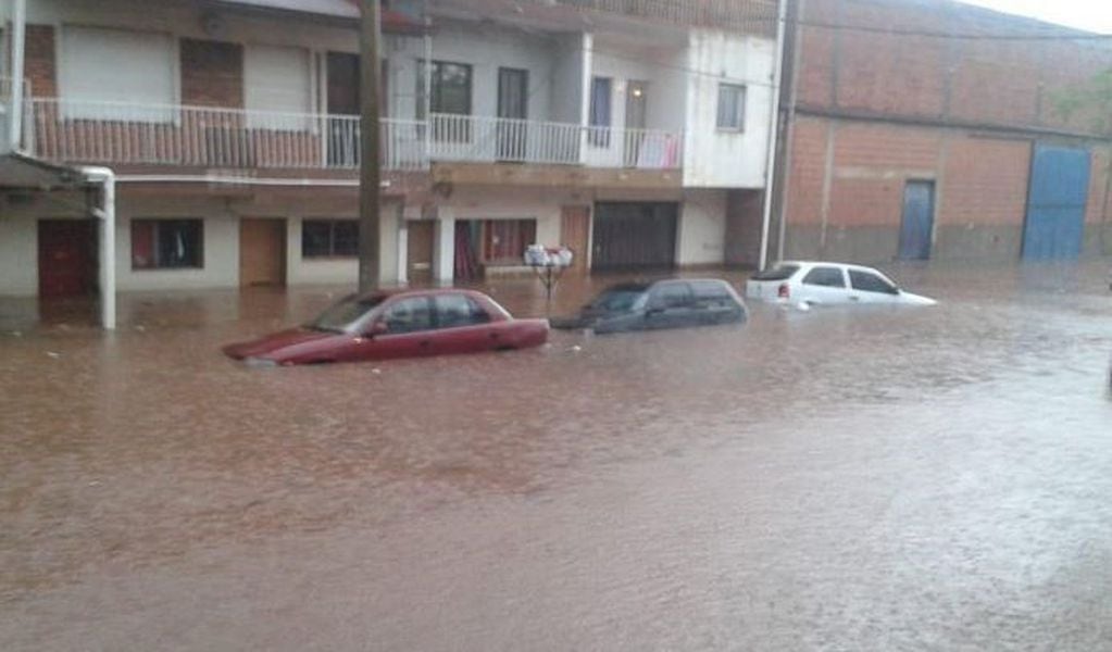 Inundaciones en Posadas. (Foto: Twitter)