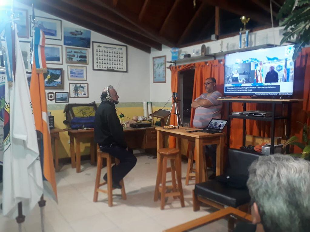 Presidente del CEMU, Conrado Zamora, hablando vía streaming, al país.