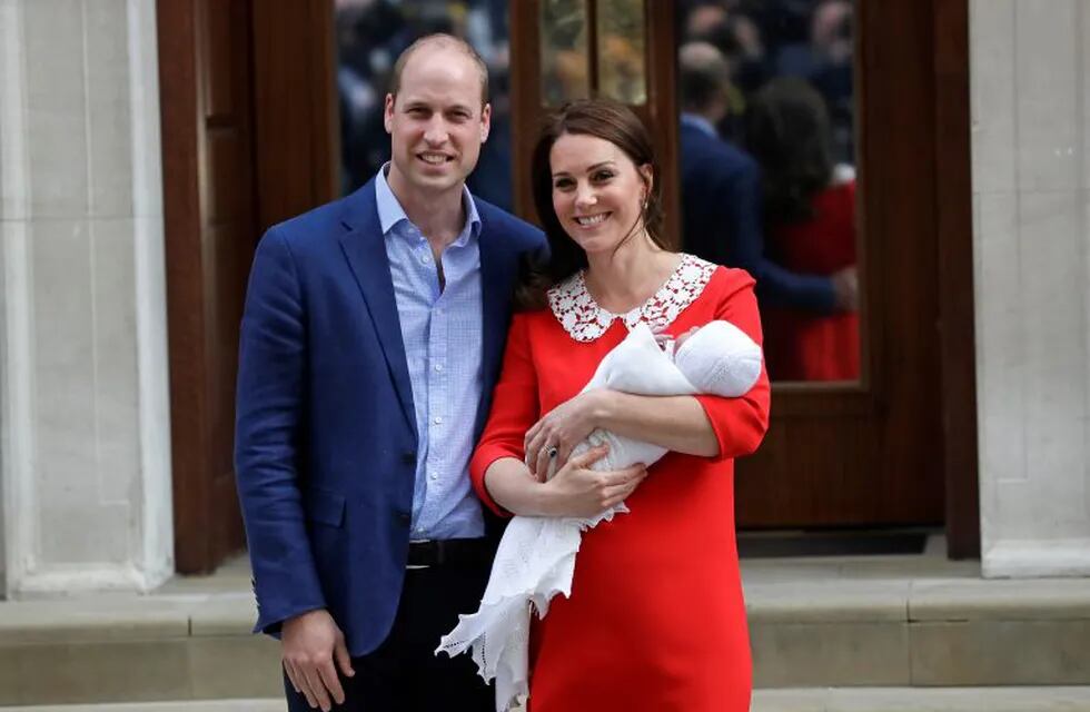 Finalmente revelaron el nombre del tercer hijo de los duques de Cambridge. (AP)