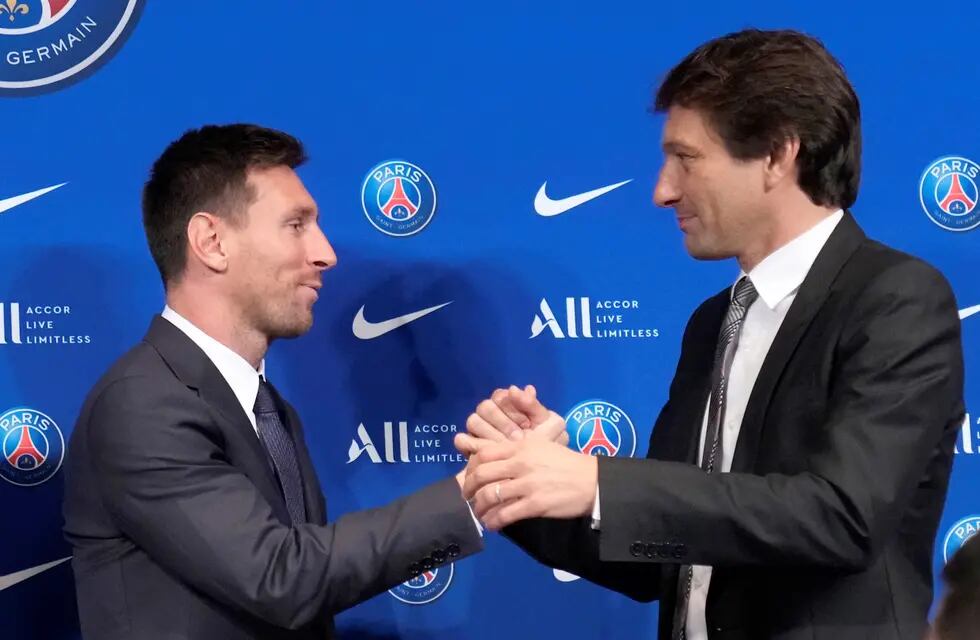 Leonardo bancó a Lionel Messi y opinó sobre el futuro de Kylian Mbappé en el PSG.