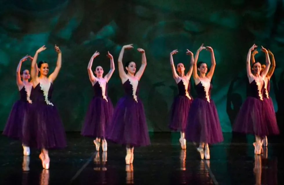 Academia de Ballet de Moscú en Misiones.