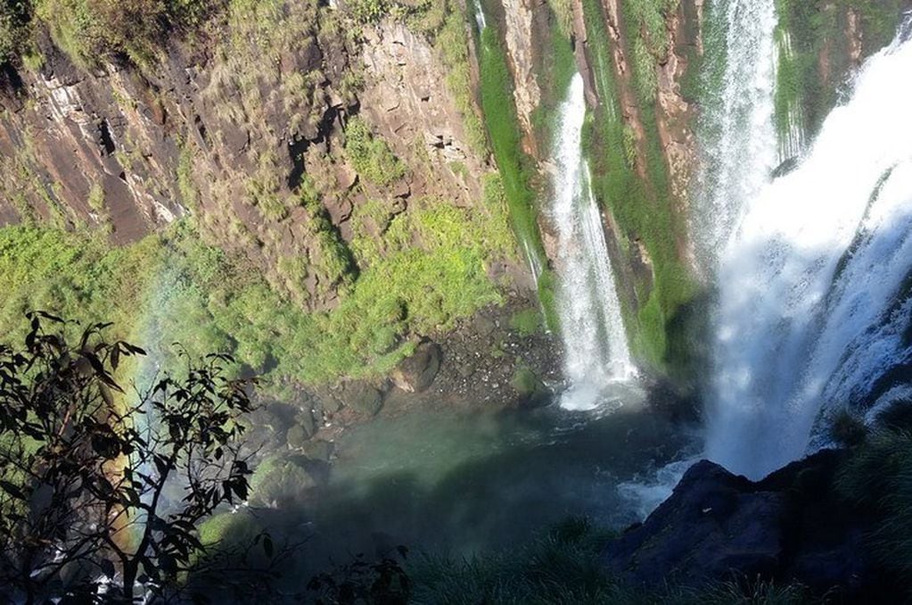 Se registra la mitad del caudal en las Cataratas del Iguazú