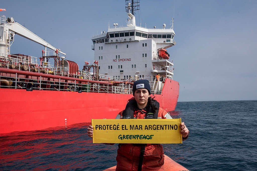 Greenpeace informó que el frente del Mar Argentino está “sitiado” por una flota de barcos extranjeros
