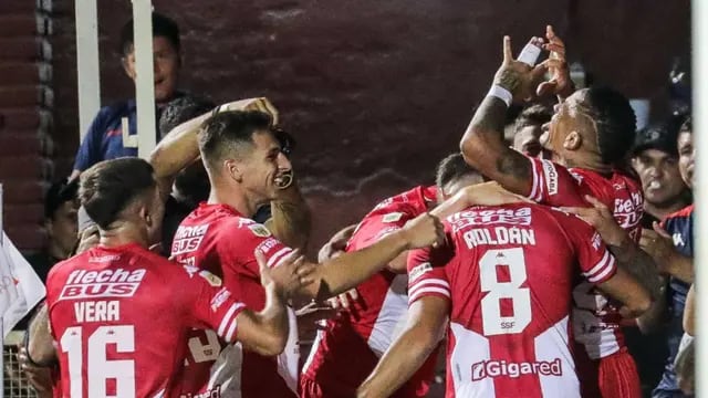 Unión de Santa Fe derrotó 1 a 0 a Atlético Tucumán