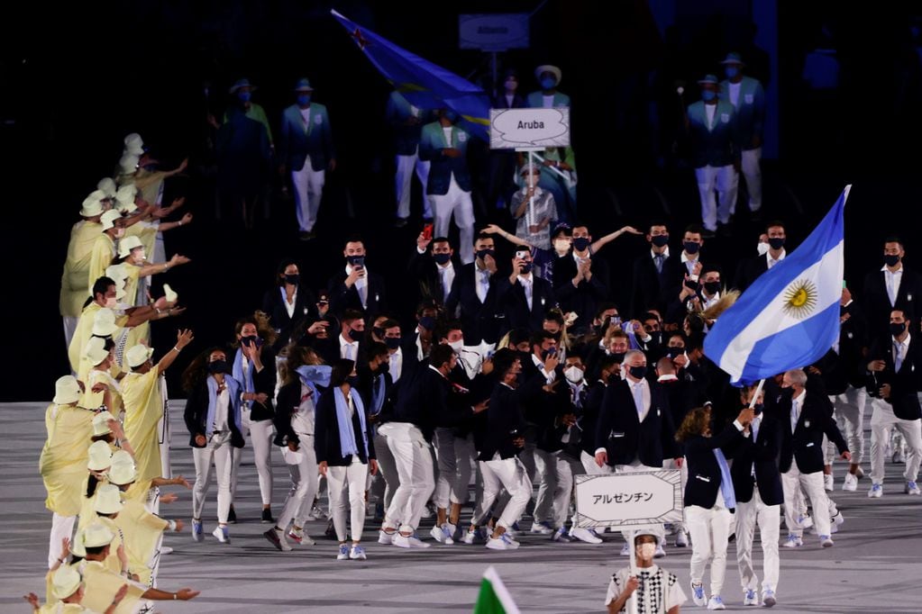 La delegación argentina en la ceremonia inaugural de los Juegos Olímpicos Tokio 2020.