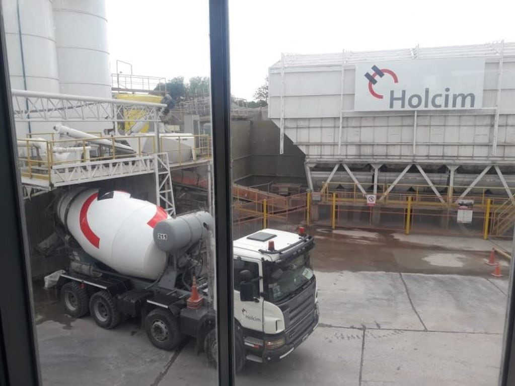 La empresa Holcim anunció el lanzamiento de 11 nuevos productos Ultraseries.