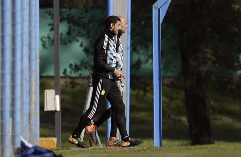 Nahuel Guzmán ya se entrena con la Selección Argentina. Foto: EFE.