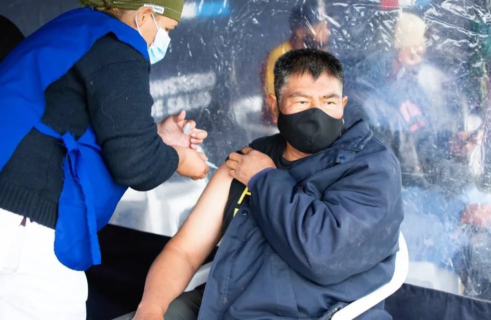 En la provincia ya vacunaron a 2.959.108 personas con la primera dosis contra el COVID-19.