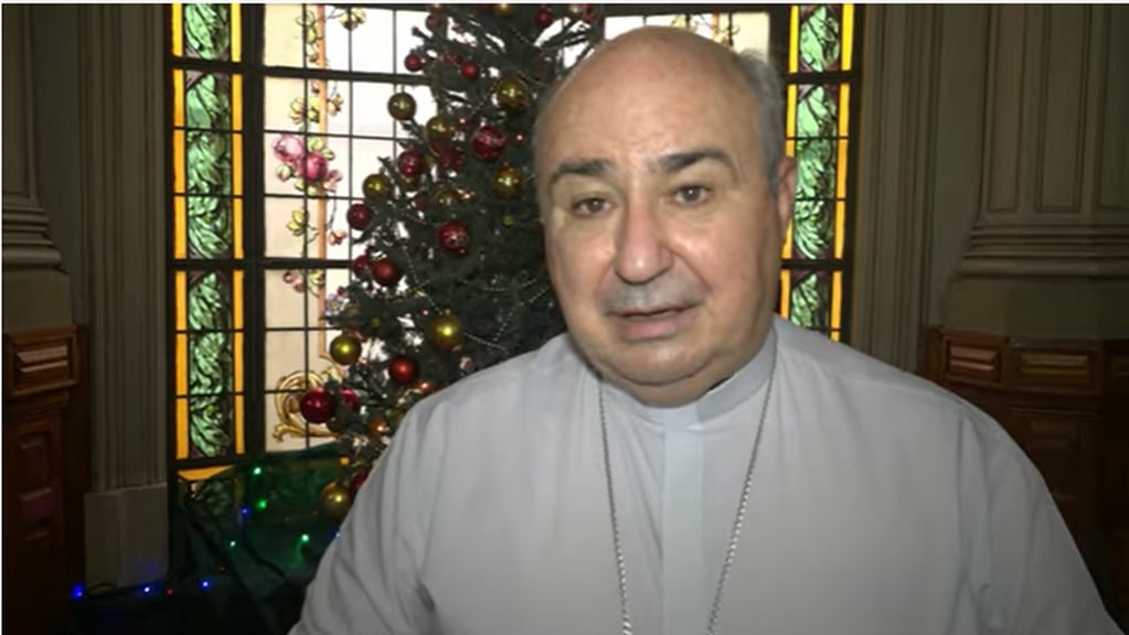 En su mensaje navideño el obispo de Jujuy, Daniel Fernández, exhortó a abrir el corazón a Jesús porque "Él es el que transforma nuestra vida".