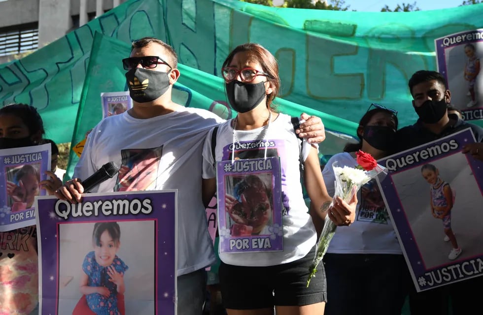 Una de las marchas para pedir justicia por Evangelina Quiroz Alfaro, la nena que murió al ser atropellada en el barrio San Martín de Ciudad.