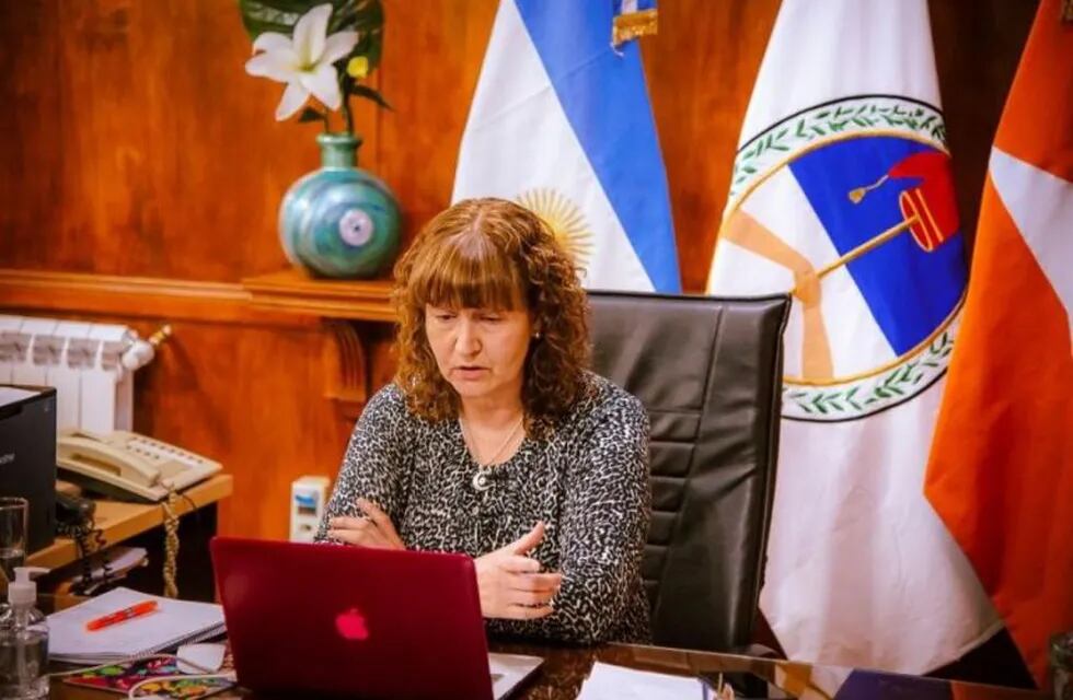 vicegobernadora y presidenta del Poder Legislativo Mónica Urquiza