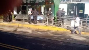 Un hombre falleció en la parada de colectivos del microcentro de Posadas