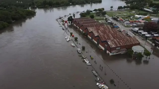 Inundaciones en Entre Ríos: más de 150 personas ya abandonaron sus casas en Gualeguaychú