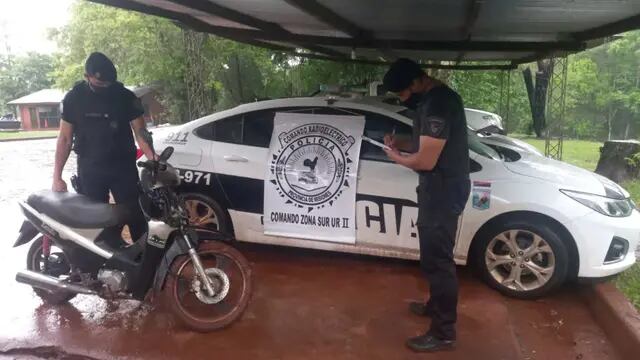Efectivos policiales recuperaron una motocicleta robada en Oberá