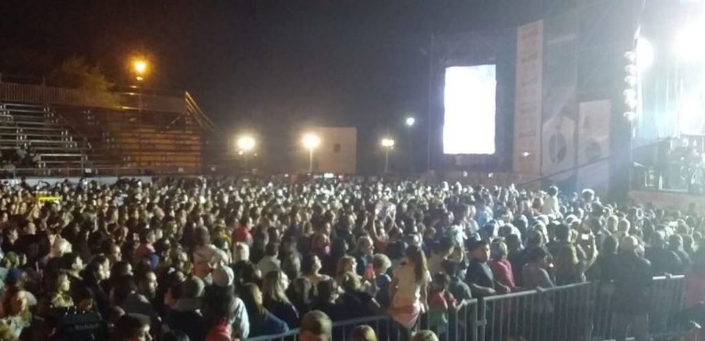 Más de 20 mil personas en la última noche de Colectividades, Alta Gracia.