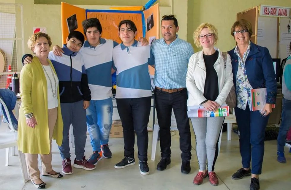 Proyectos productivos en escuelas rurales (Gobierno de La Pampa)