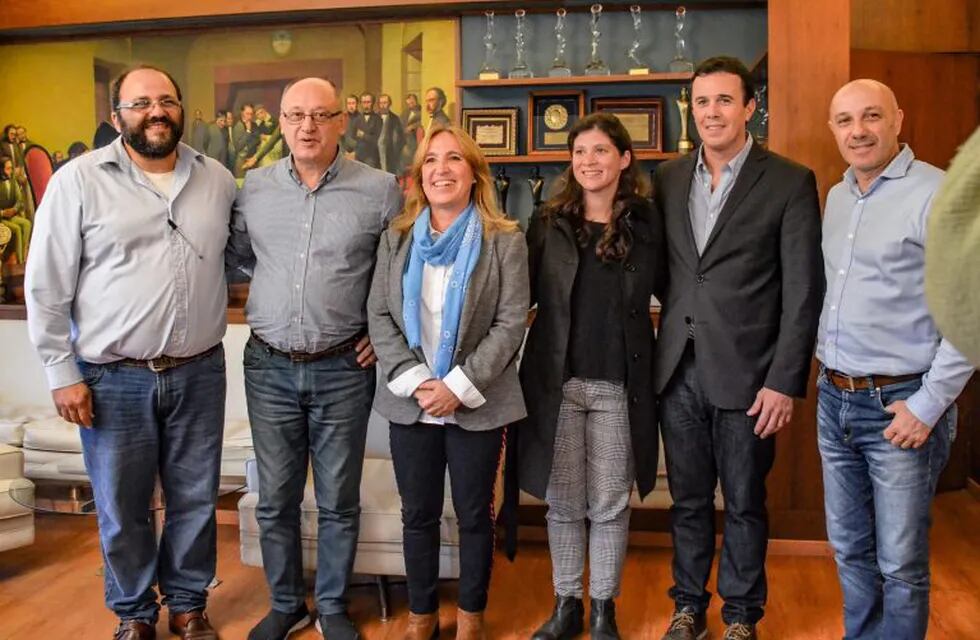 Debate de candidatos a intendente de Santa Fe. (Sin Mordaza)