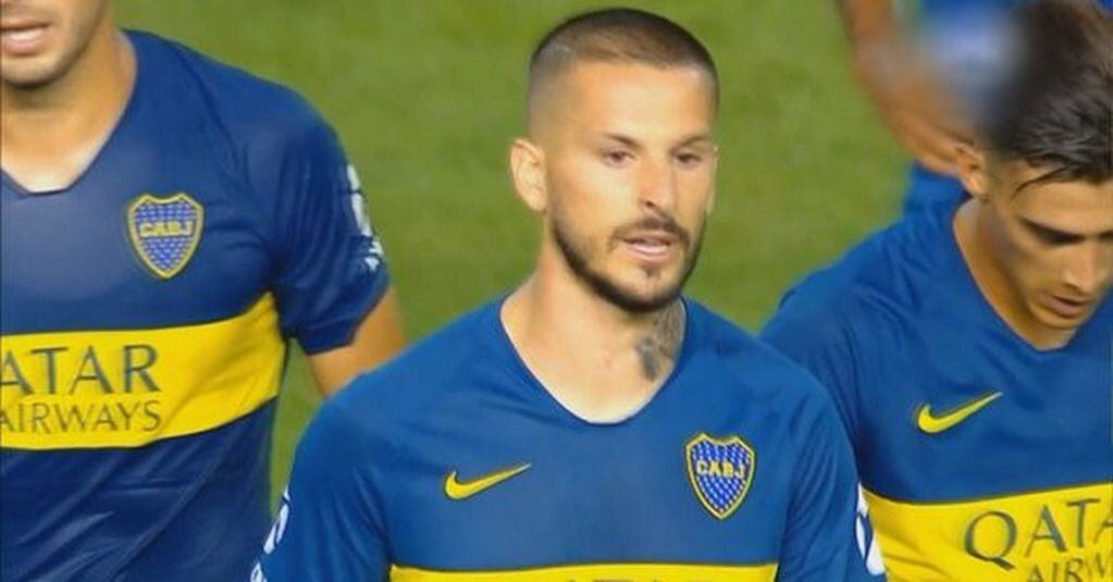 Darío Benedetto, fastidiado por el 2-0 en contra frente a Unión de Santa Fe.