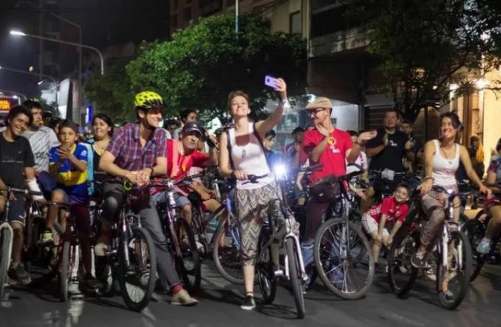 En Tucumán, despiden el año con una bici-movilización