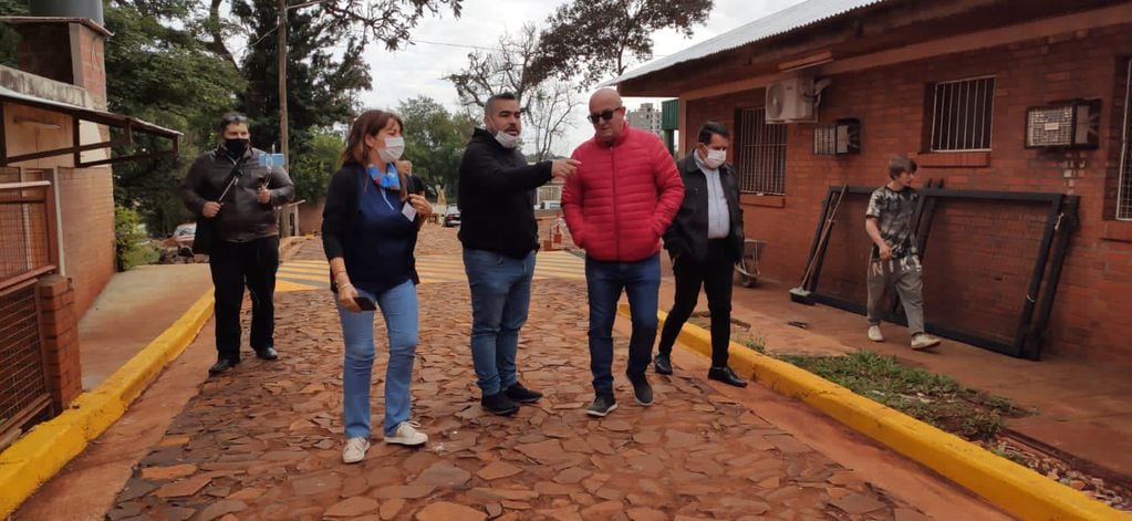 Donaron equipamientos al Hospital SAMIC de Puerto Iguazú.
