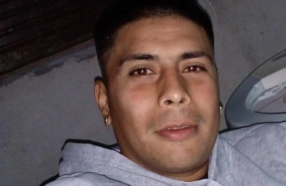 El muchacho de 30 años fue baleado cerca del cruce de Magallanes y Vélez Sarsfield.