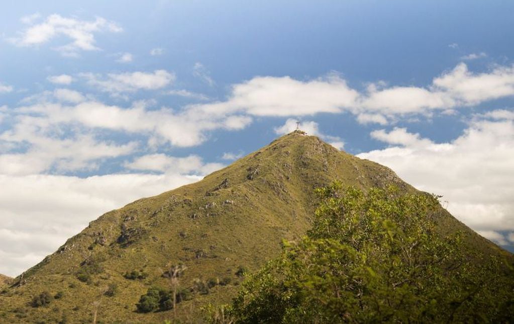 Cerro Pan de Azúcar-Cosquín