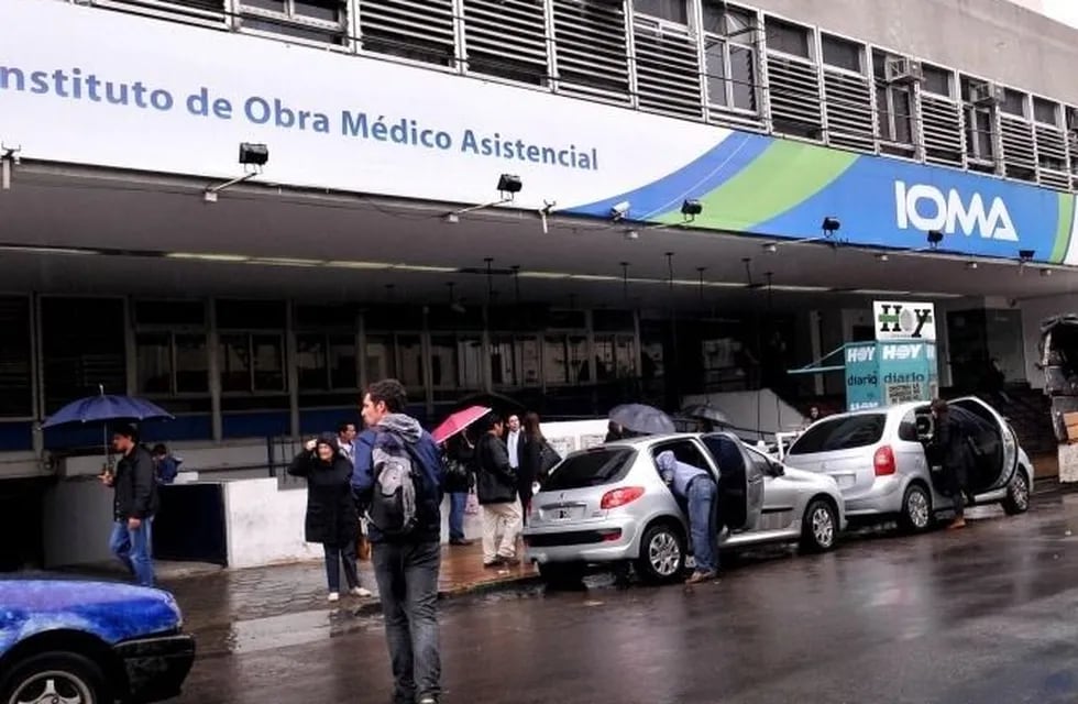 El conflicto entre el Instituto Obra Médico Asistencial (IOMA) y la Agremiación Médica Platense (AMP) avanza (Foto: AGLP).