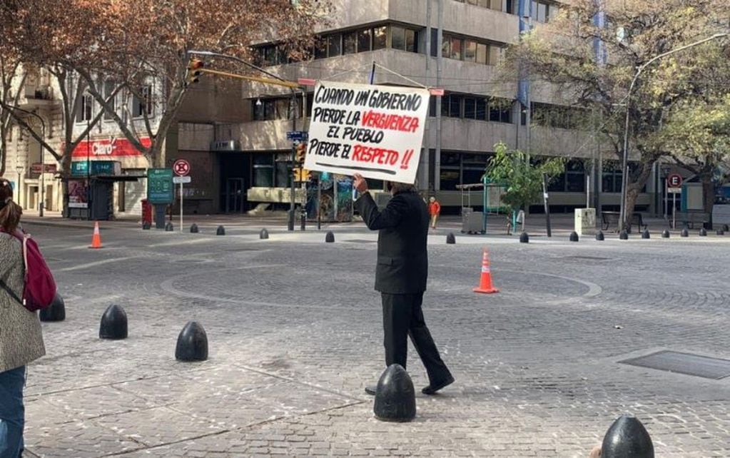 Mendoza marcó contra la corrupción, la libertad de expresión y Portezuelo del Viento.