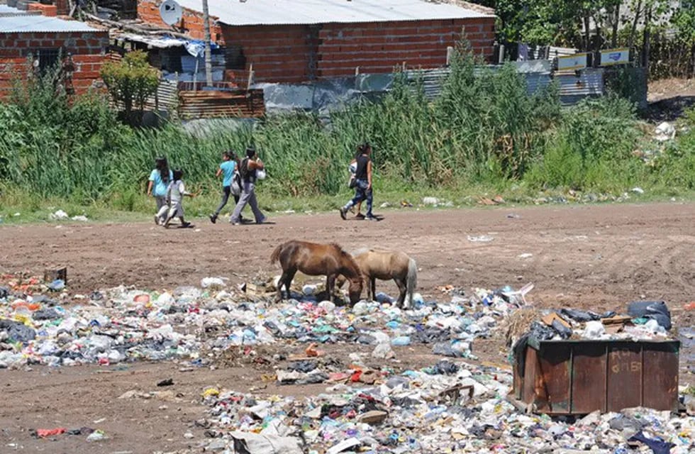 En el Gran Rosario tanto la pobreza registró una reducción el año pasado, no así la indigencia.