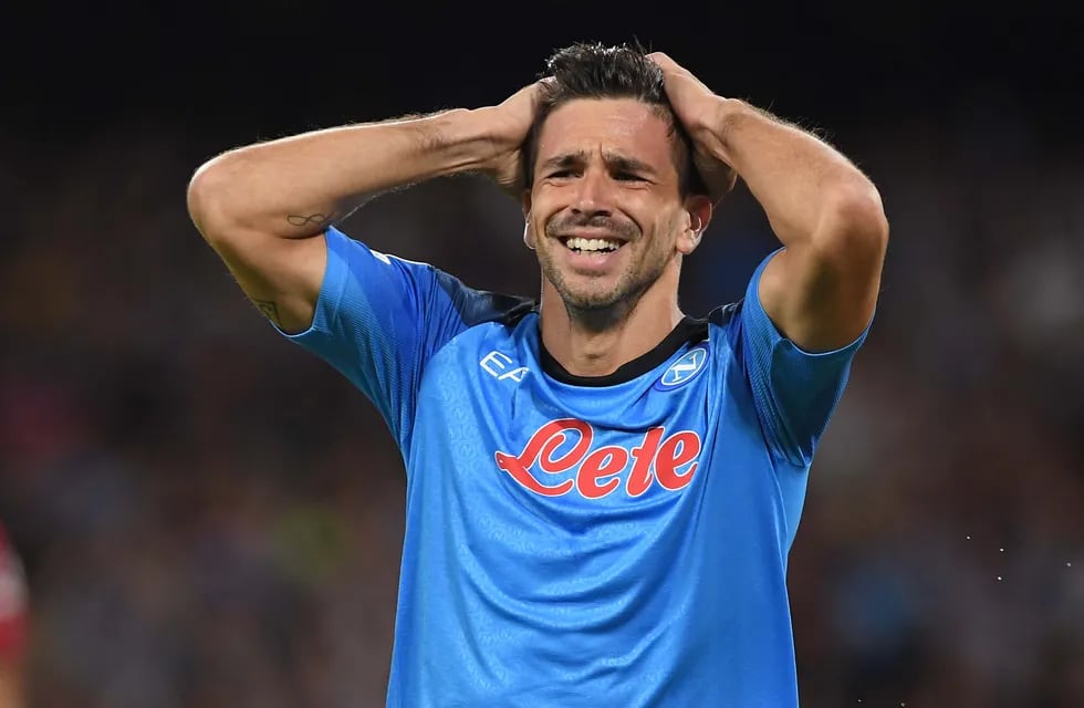 Gio Simeone se emocionó tras su primer gol en Champions. Foto: Napoli.