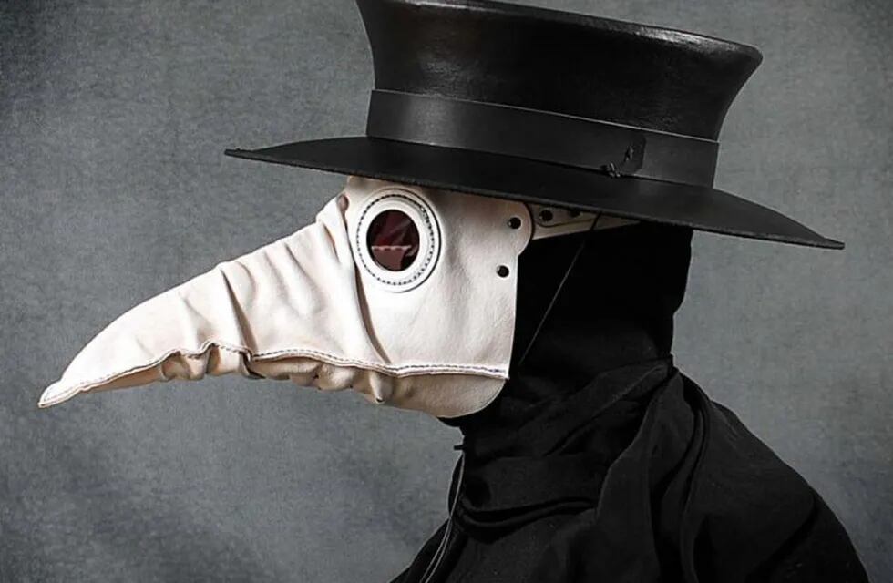 Peste: máscara de protección de los médicos (Web)