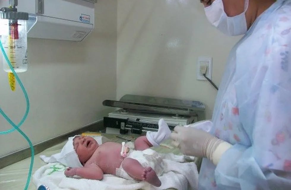 La mayor cantidad de casos de resto de cocaína aparecen en el hospital Lagomaggiore, la maternidad más grande de la provincia, donde se registran más de 6.000 nacimientos al año.