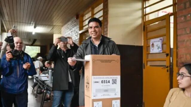Elecciones en Misiones 2023: Fernando Meza sufragó en el barrio Santa Rita