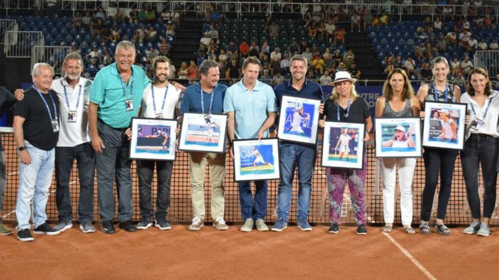 En el Córdoba Open hubo un reconocimiento al tenis de Córdoba.