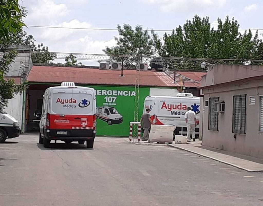 Ambulancias que trasladaron a Bogdan a Buenos Aires.
Crédito: Radio Gualeguay