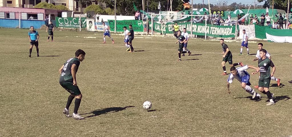 Futbol Cultural Arroyito vs. Sarmiento Santiago Temple